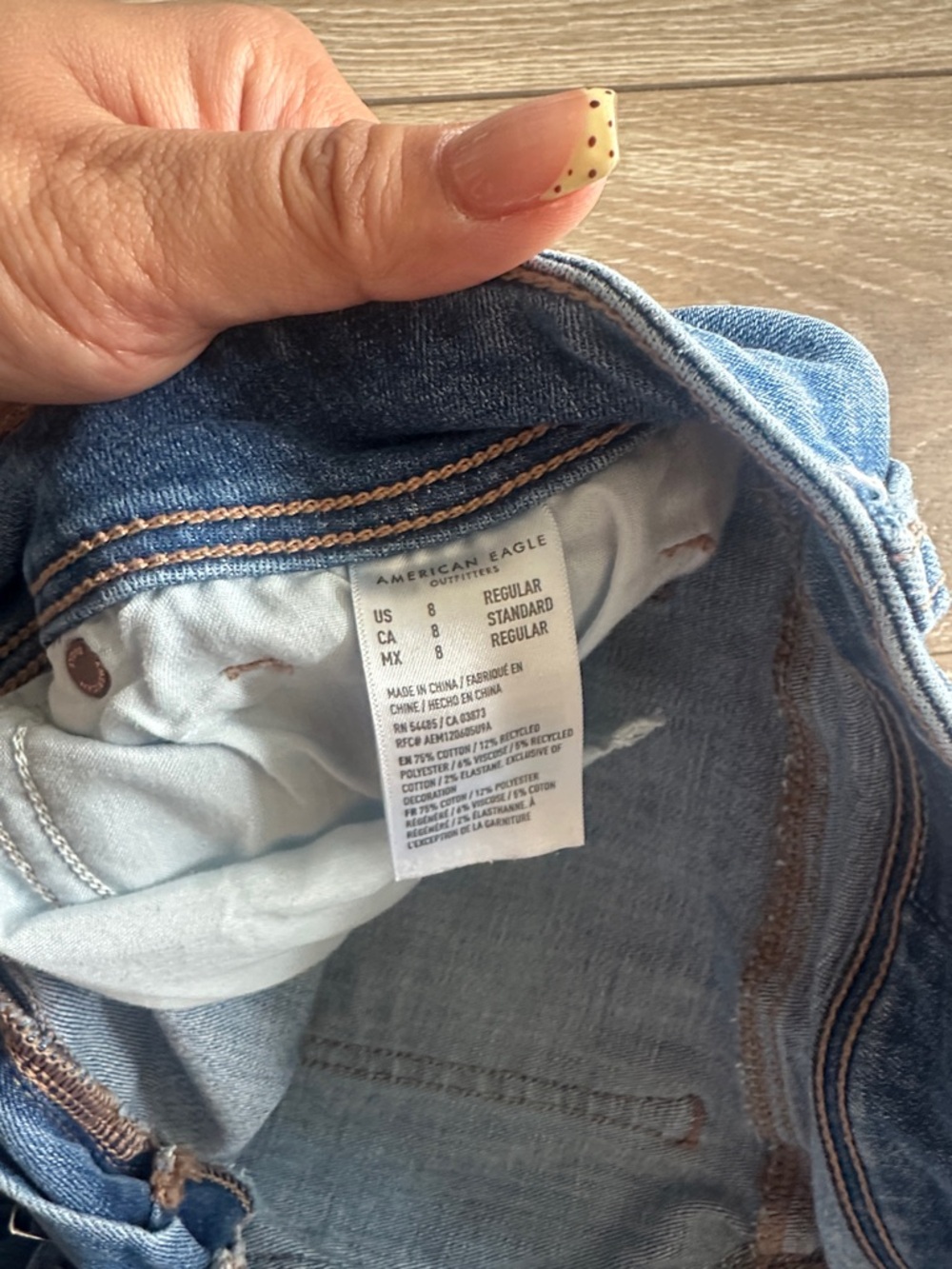 American Eagle Outfitters Mid-rise Women’s Blue Bootcut Jeans - Picture 2 of 3